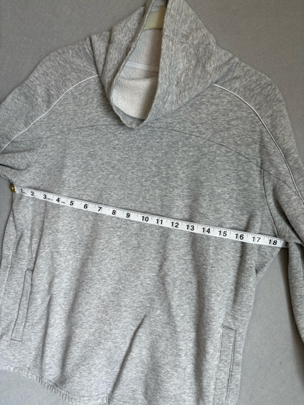 Under Armour Rival Fleece Light Funnel Neck Gray Pullover sz S Athleisure - Picture 8 of 9